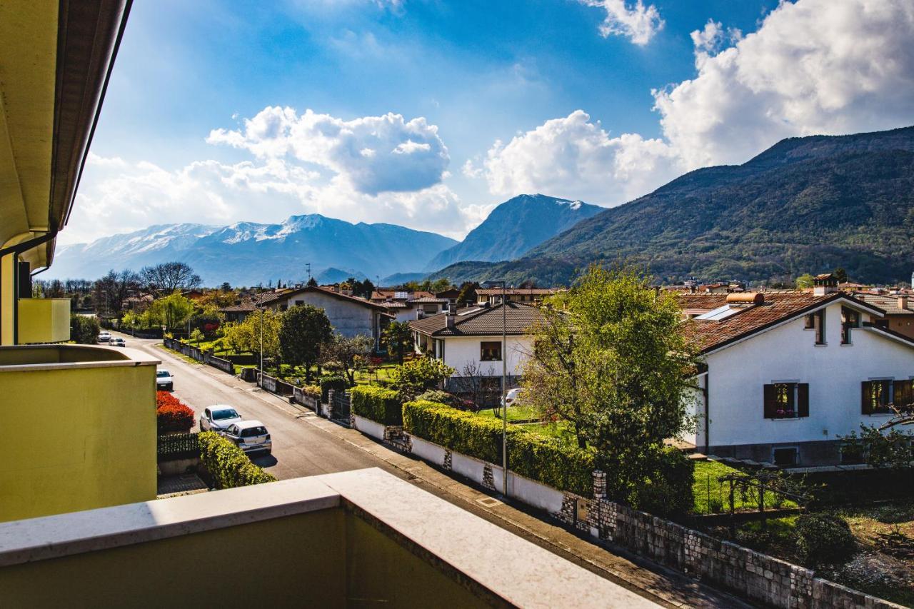 Appartamento Borgo Peschiere Maniago Luaran gambar