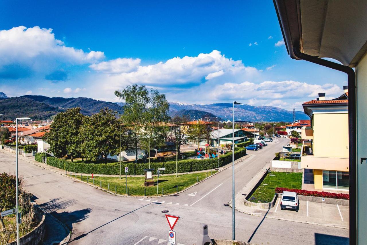 Appartamento Borgo Peschiere Maniago Luaran gambar