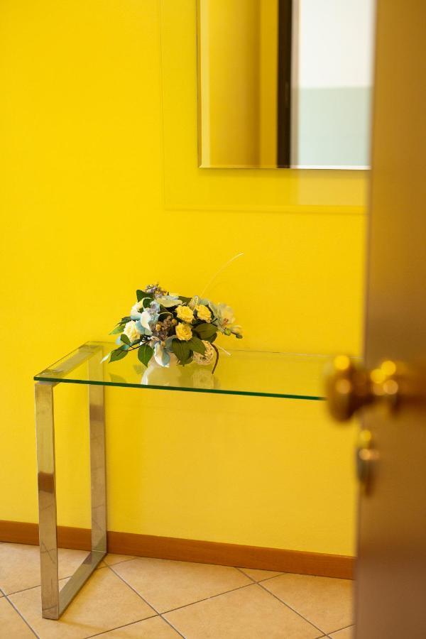 Appartamento Borgo Peschiere Maniago Luaran gambar