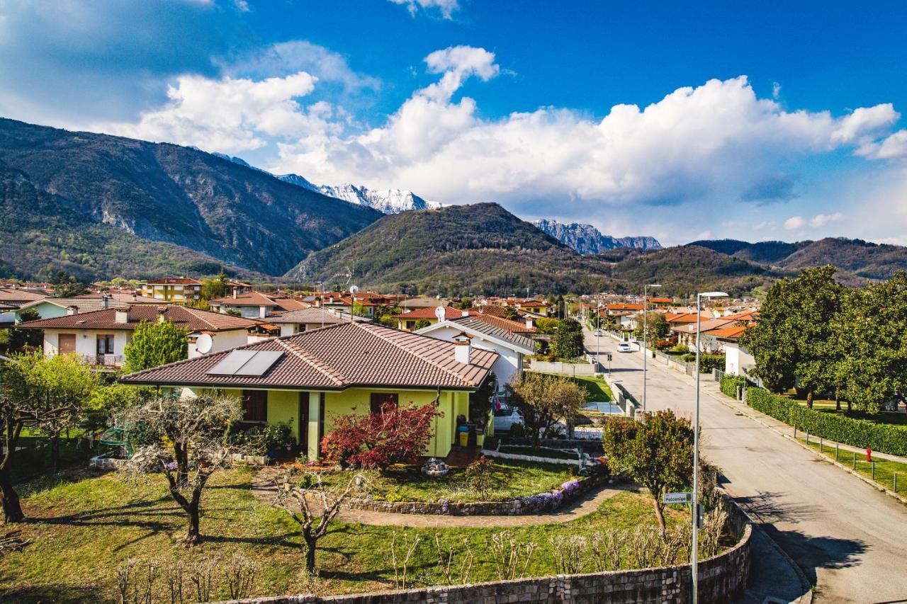 Appartamento Borgo Peschiere Maniago Luaran gambar
